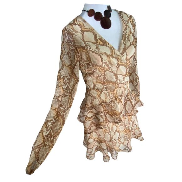 Nordstrom LEITH Dress Tan  Cream Snake  Ruffle Tiered NWT Size S Long Sleeves - Picture 4 of 8